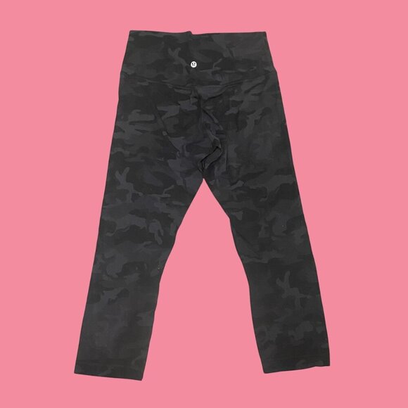🖤 Lululemon Wunder Under High-Rise Crop 21" – Black Camo | Size 4 - Picture 4 of 8